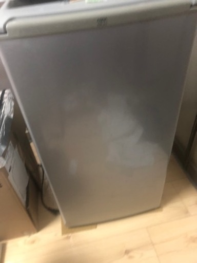 冷蔵庫　値下げしました　誰か貰ってよー