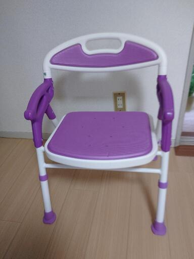 【お話し中】✨美品✨折り畳み式シャワーチェアー