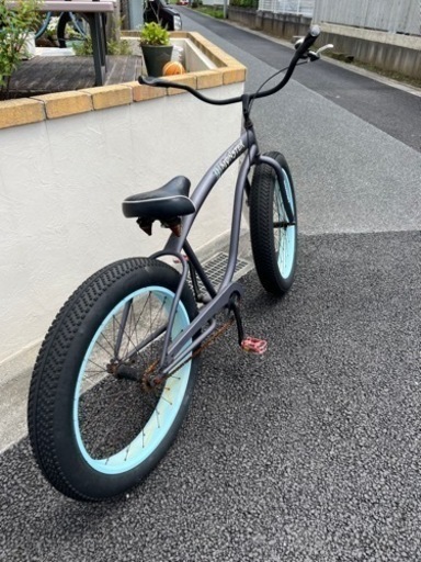 【8万で購入】ビーチクルーザー 黒 26インチ 極太タイヤ 大型　ファットバイク 激レア 超本格仕様 BMX HIPHOP アメ村 堀江 表参道 中目黒 Y2K リックオウエンス ストリート 【早い者勝ち】 7万で購入】ビーチクルーザー 26インチ 黒 極太タイヤ 美品 高級