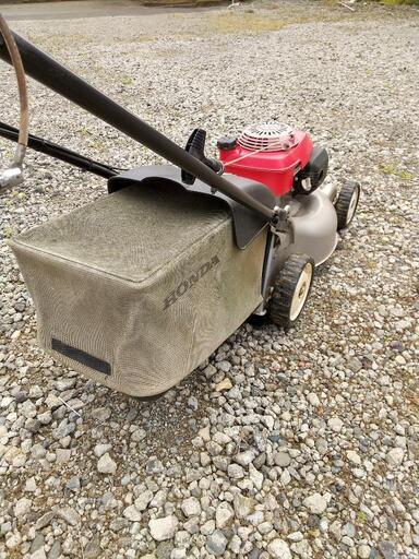 ホンダ歩行型芝刈機HRG465