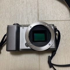 SONY α5000 本体　充電器　レンズ2本　バッテリー付き