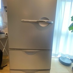 AQUA ノンフロン冷凍冷蔵庫　AQR-261AL シルバー