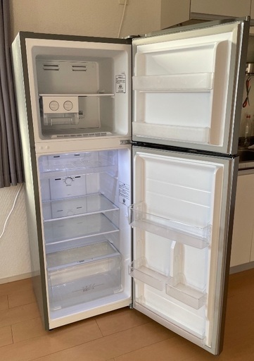 Hisense 2ドア冷蔵庫 自動霜取り 227L 2020年製