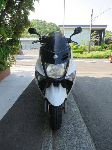 ヤマハ　マジェスティ125　実働中古車　社外マフラー　タイヤ前後バリ山　バッテリーフル充電済　オイル交換後渡　ナンバー登録書類あり ヤマハ マジェスティ125 実働車 社外マフラー タイヤ前後バリ山