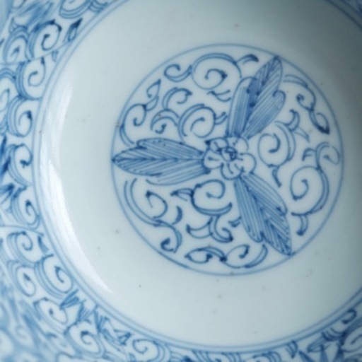 線描きで可愛い◎古伊万里 花文染付波縁深鉢 骨董品 antiques 器 江戸期