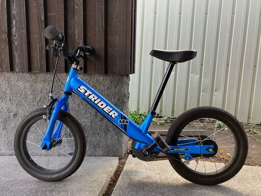 【美品】STRIDER 14x説明書・専用工具・ペダル付 ブルー ストライダー お 手頃 価格車・バイク・自転車 - 【美品】STRIDER 14x説明書・専用