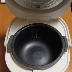 配送可能　シャープ パン調理機能付 ジャー炊飯器 3合炊き①