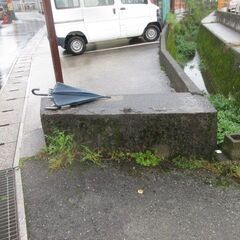 コンクリートのはつり作業、福岡便利屋格安、駐車場工事の画像