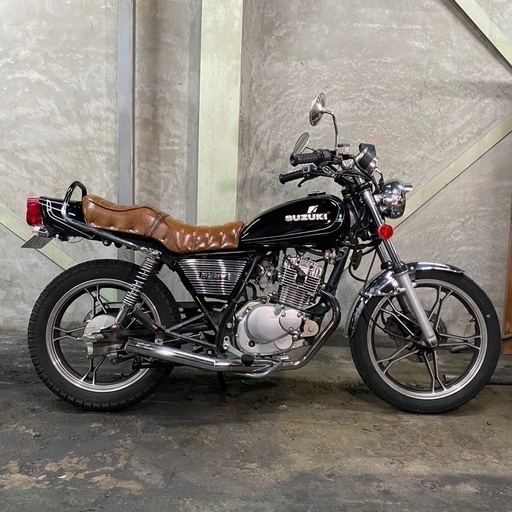 ■GN125H 黒×銀仕様