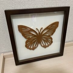 【GW特別価格】木製壁飾り（蝶々）/ インテリア