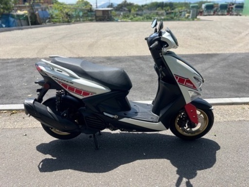シグナスグリファス　実走行470km 限定カラー　記念モデル
