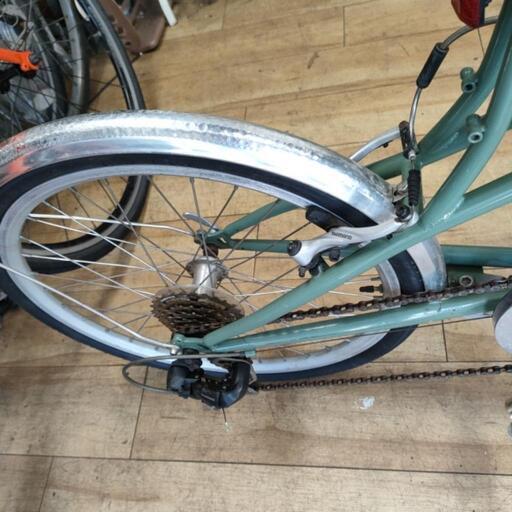 おしゃれな Bianchi Merlo 20インチ 籐風バスケット付きです 整備済