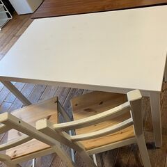 IKEA　ダイニングテーブルセット【椅子２脚】