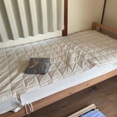 【最終値下げ】無印良品／木製ベッド パイン材 シングル　マットレ...