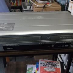 DX BROADTEC VHS DVD ビデオ 一体型 レコーダ...