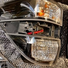 20ヴェルファイア純正テール