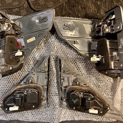 20ヴェルファイア純正テール