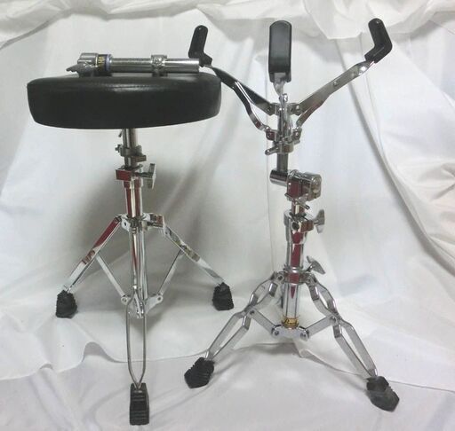 値下げしました。ドラム　近郊配達可能　電子ドラムセット　YAMAHA　練習用電子ドラムセット　箱入り　写真は箱なしのみ