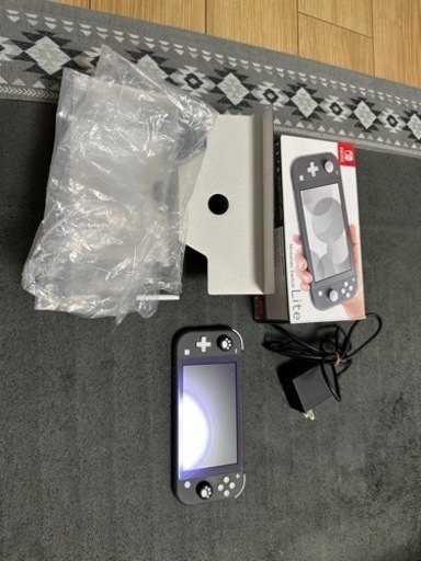 任天堂Switch lite グレー（受け渡し予定者様決まりました）