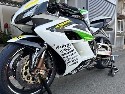 CBR1000RR sc57 国内フルパワー化　車検2年付