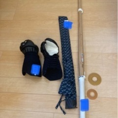 剣道　竹刀と手袋