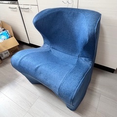 骨盤を矯正する椅子　定価49280円