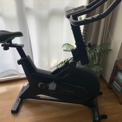 fit box 引き取り限定　郵送は相談