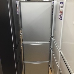 E-2【ご来店頂ける方限定】SHARPの3ドア冷凍冷蔵庫です