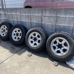 ハイエース　キャラバンタイヤ195/80R 15