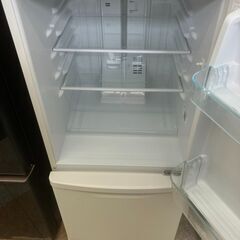 🧡Panasonic 138L　冷蔵庫 💜定価￥40,880💜 大人気のホワイトカラー 🧡6930