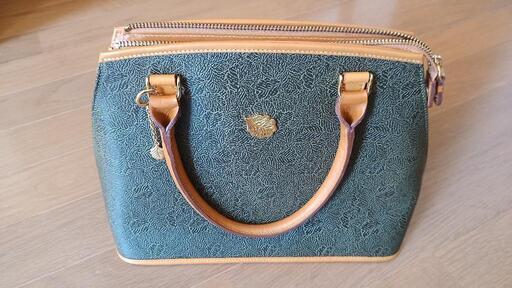 NINA RICCI 未使用 未使用ニナリッチ NINA RICCIブルームリュック