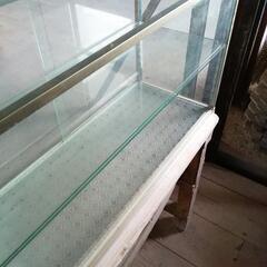 ガラス　ショーケース　75cm