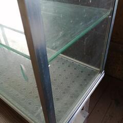 ガラス　ショーケース　75cm