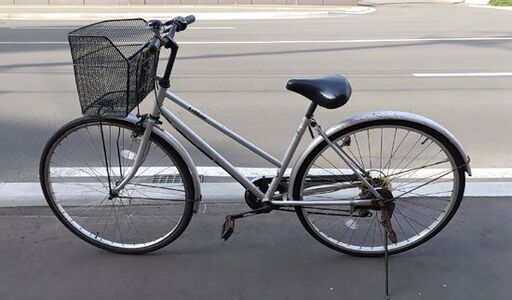 27インチ 自転車 6段変速 シルバー ママチャリ ライト付き カギ付き