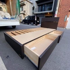 決まりました?シングルベッド㊗️マットレスあり?大阪市内配送設置無料