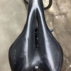 決まりました。】クロスバイク ノーパンクタイヤに変更済