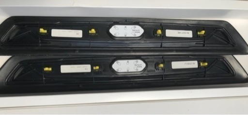 BMW 純正　ドアステップカバー　ドアステップガード　LED