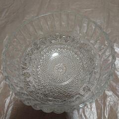 エリザベス hasegawa glassの特大鉢と小鉢3点  