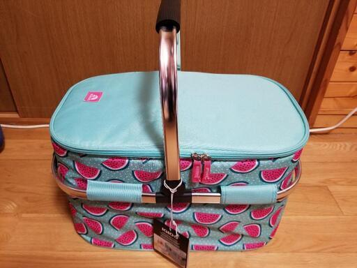 【新品】【未使用】 【パーティー バスケット】　イグルー IGLOO プラスティック容器４個（蓋）付
