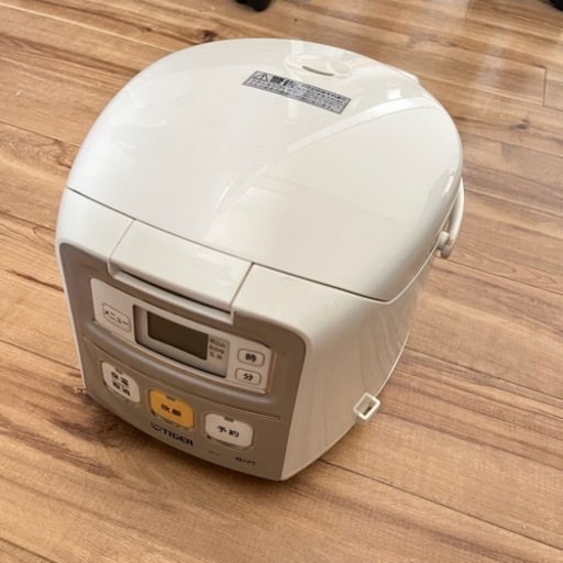 【美品】JAI-H550 タイガー炊飯器 ３合炊き 一人暮らし