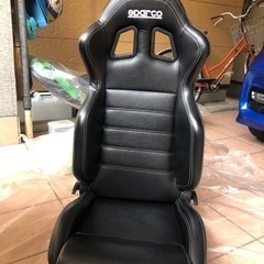 SPARCO セミバケットシート （左右二脚セット）