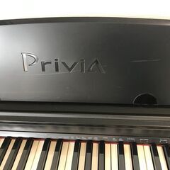 CASIO 電子ピアノ Pravia PX-735 88鍵盤 美品（楽譜立てに少し傷あり）