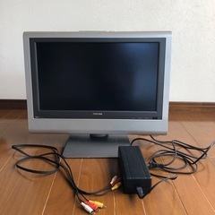 TOSHIBA 20型　液晶カラーテレビ