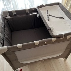 ポータブルベビーベッド おむつ替えテーブル付（グレー） KATOJI