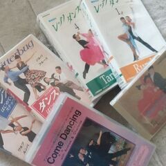 社交ダンス　ビデオテープ４本とCD１枚　蝶ネクタイプレゼント
