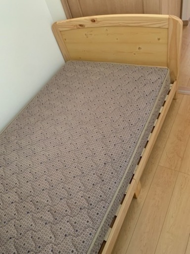 セミダブルベッド　美品