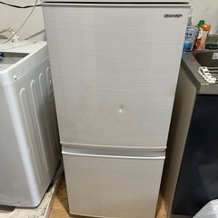 冷蔵庫　SHARP SJ-D14F-W