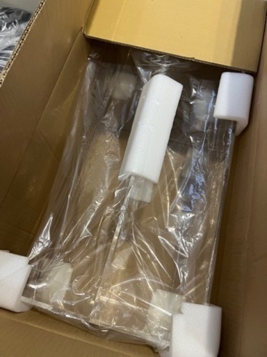 【新品】クリアローテーブル　池袋東口徒歩5分取りに来て頂ける方