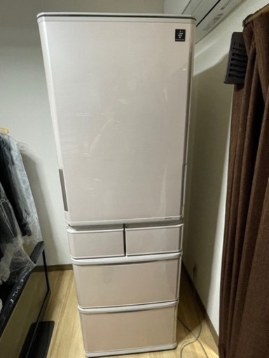冷蔵庫　ファミリータイプ　シャープ　SJ-PW42W-N 2012年製