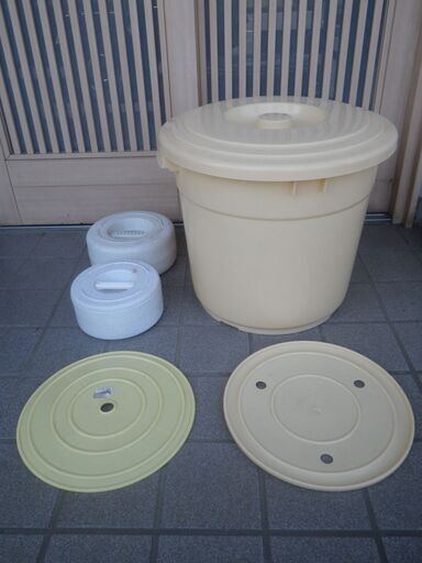 ■配達可■プラスチック製 漬物樽 (漬物容器) 径48.5cm つけもの石 セット